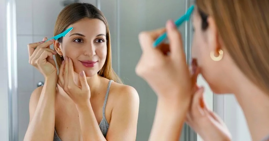 8 Best Eyebrow Razors For Women